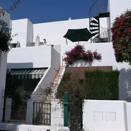 Apartment Apt Nueva Medina Ii *